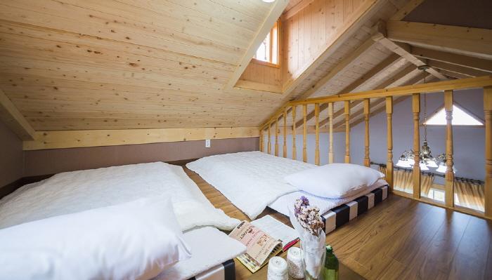 Red Windmill Pension Jeju Ngoại thất bức ảnh